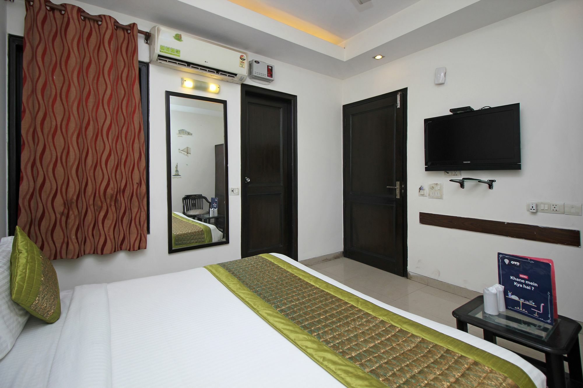Oyo 9030 Hotel Delhi Airport Plaza Neu-Delhi Exterior foto